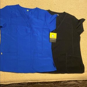 Women’s WonderWink scrub top lot size Large